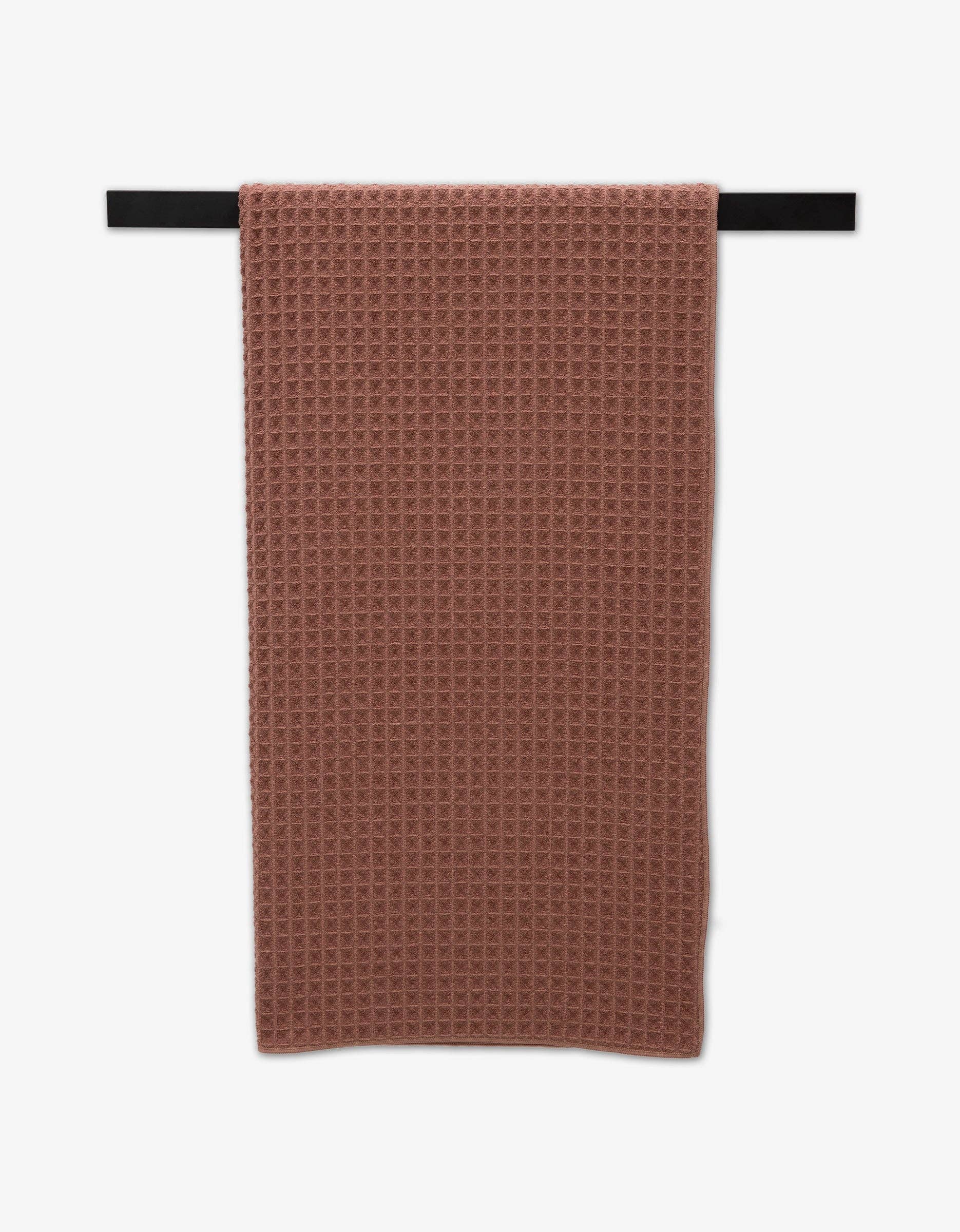 Geometry 'Dusty Rose' Waffle Bath Towel