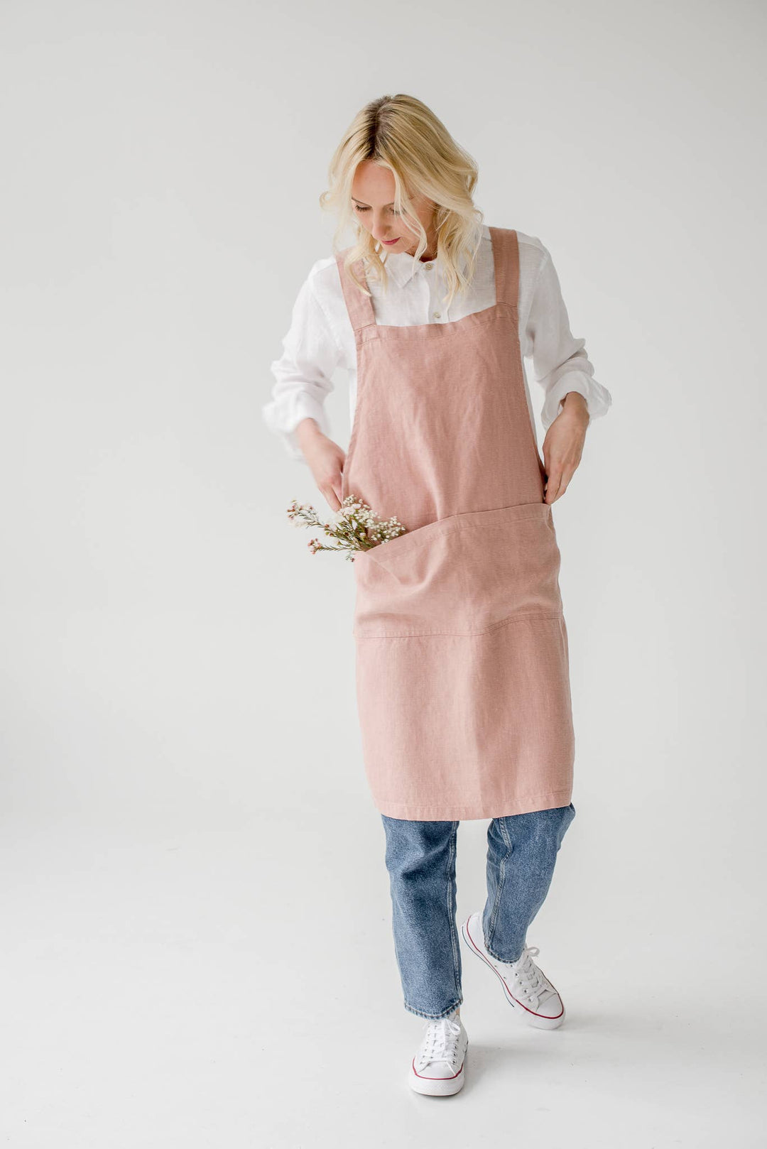 Cafe Creme Linen Crossback Apron