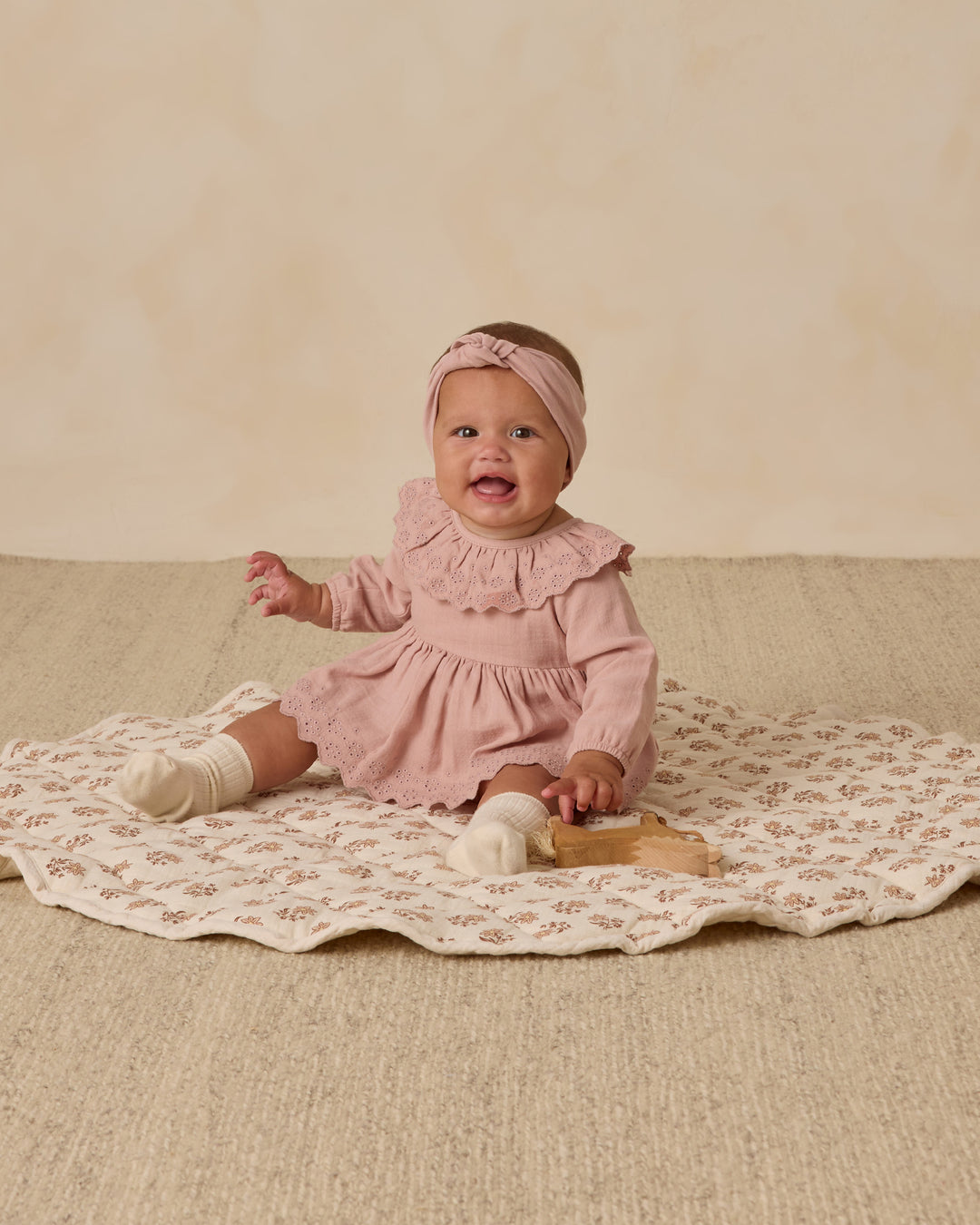 Quincy Mae Thalia Romper || Rose