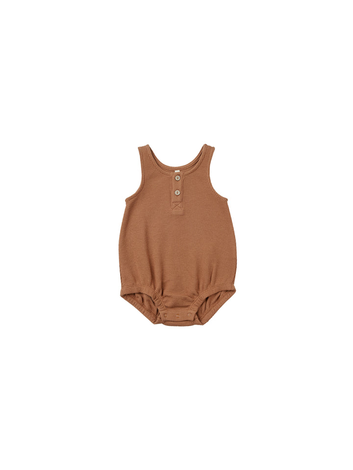 Quincy Mae sleeveless bubble romper || clay