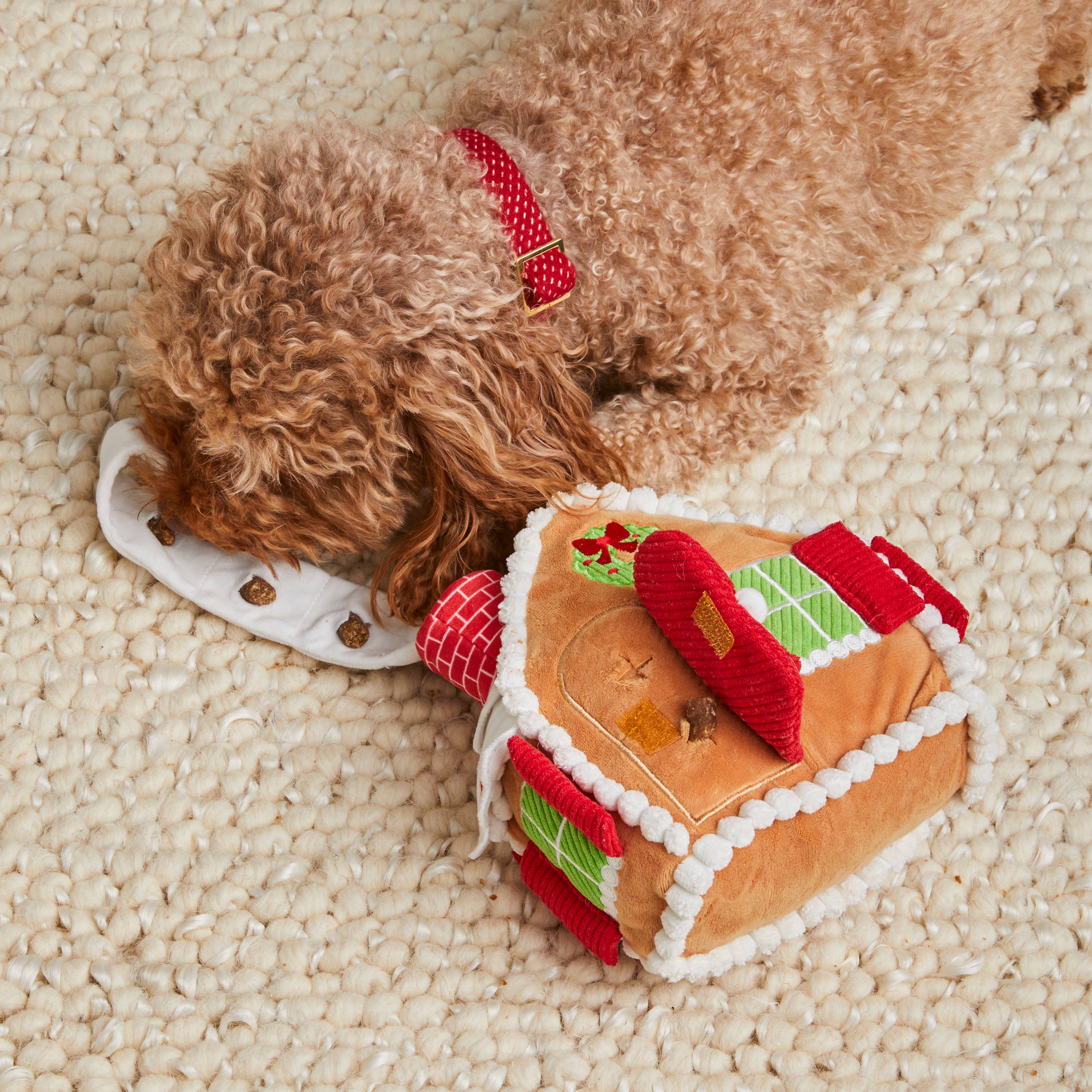 Foggy Dog 'Gingerbread House' Interactive Snuffle Holiday Dog Toy