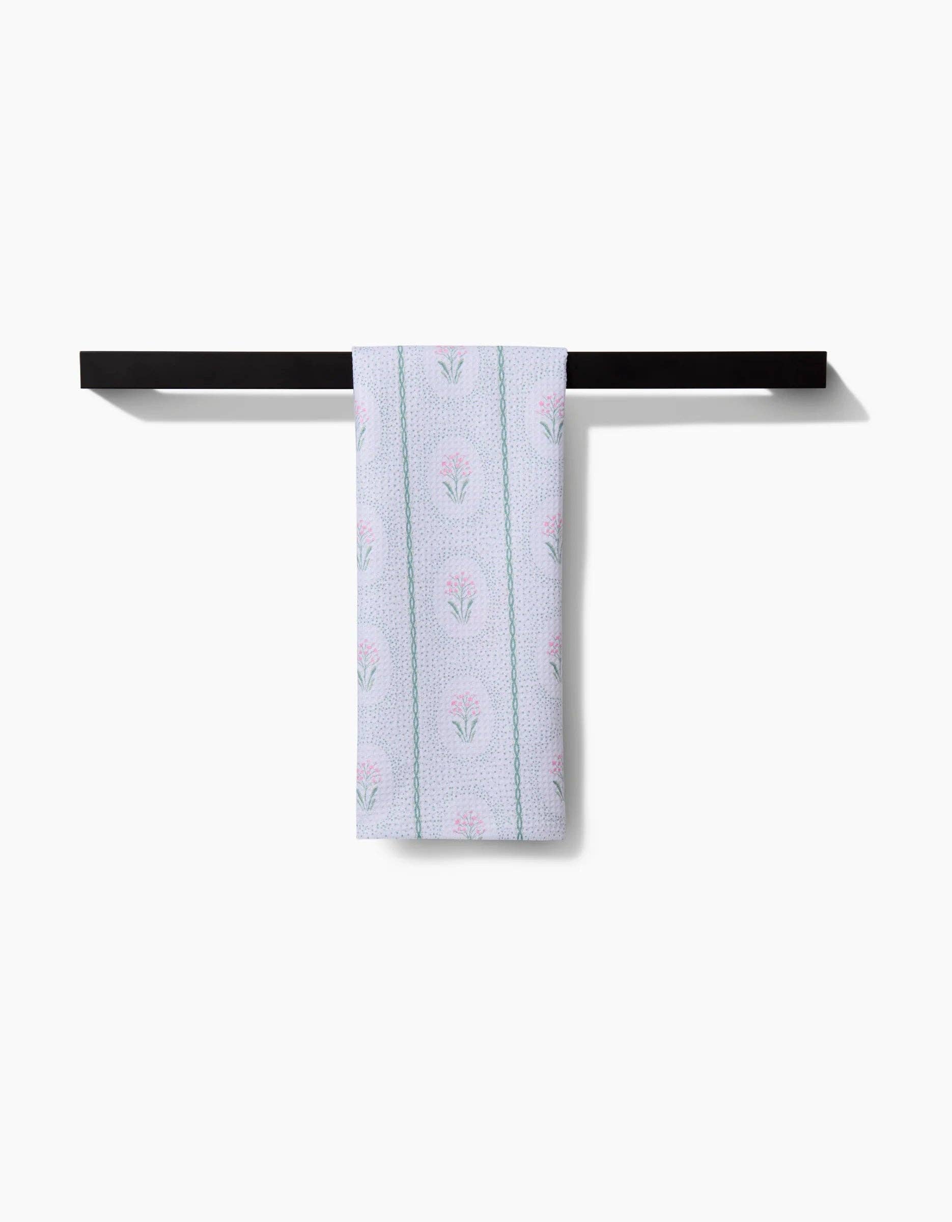 Geometry 'Cottage Dainty Spotted' Kitchen Tea Towel