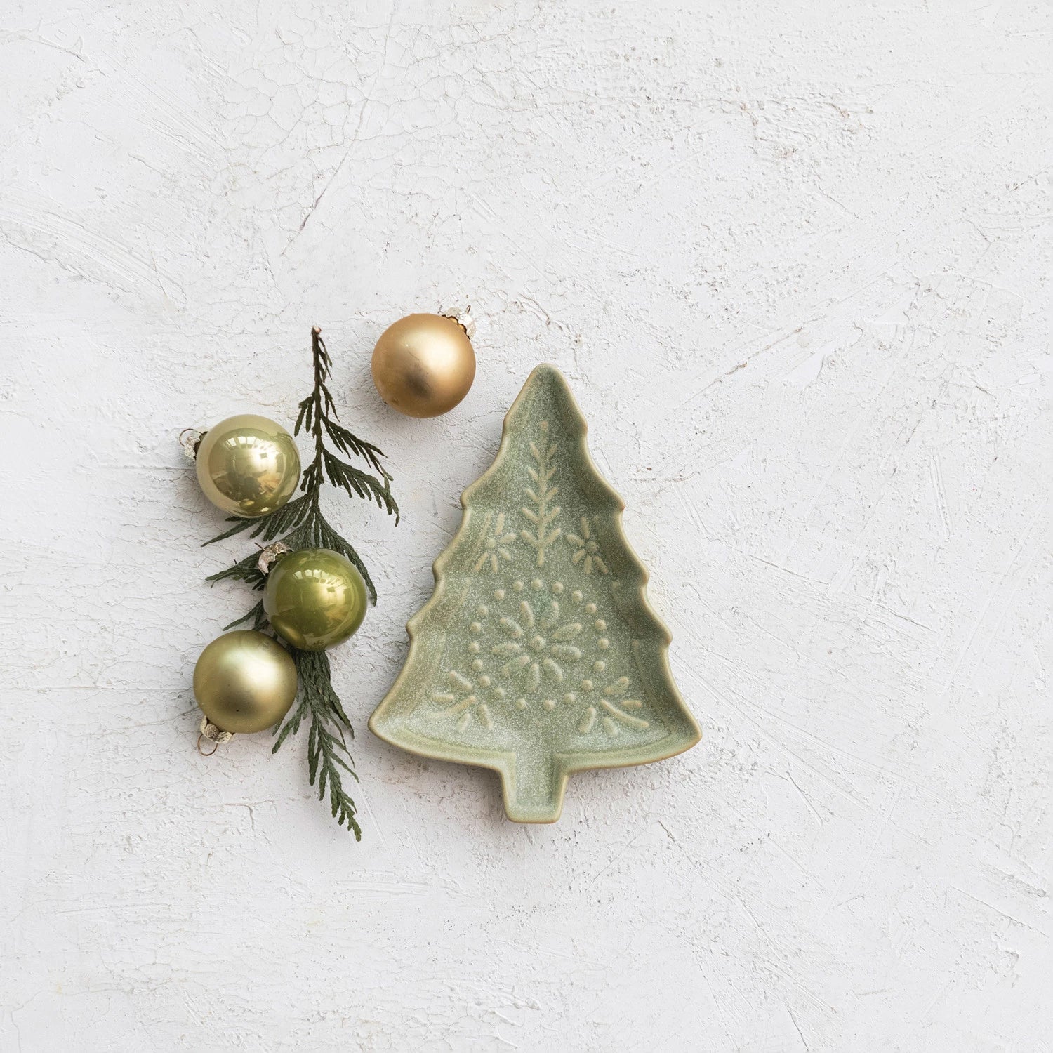 Sage Stoneware Tree Shaped Plate