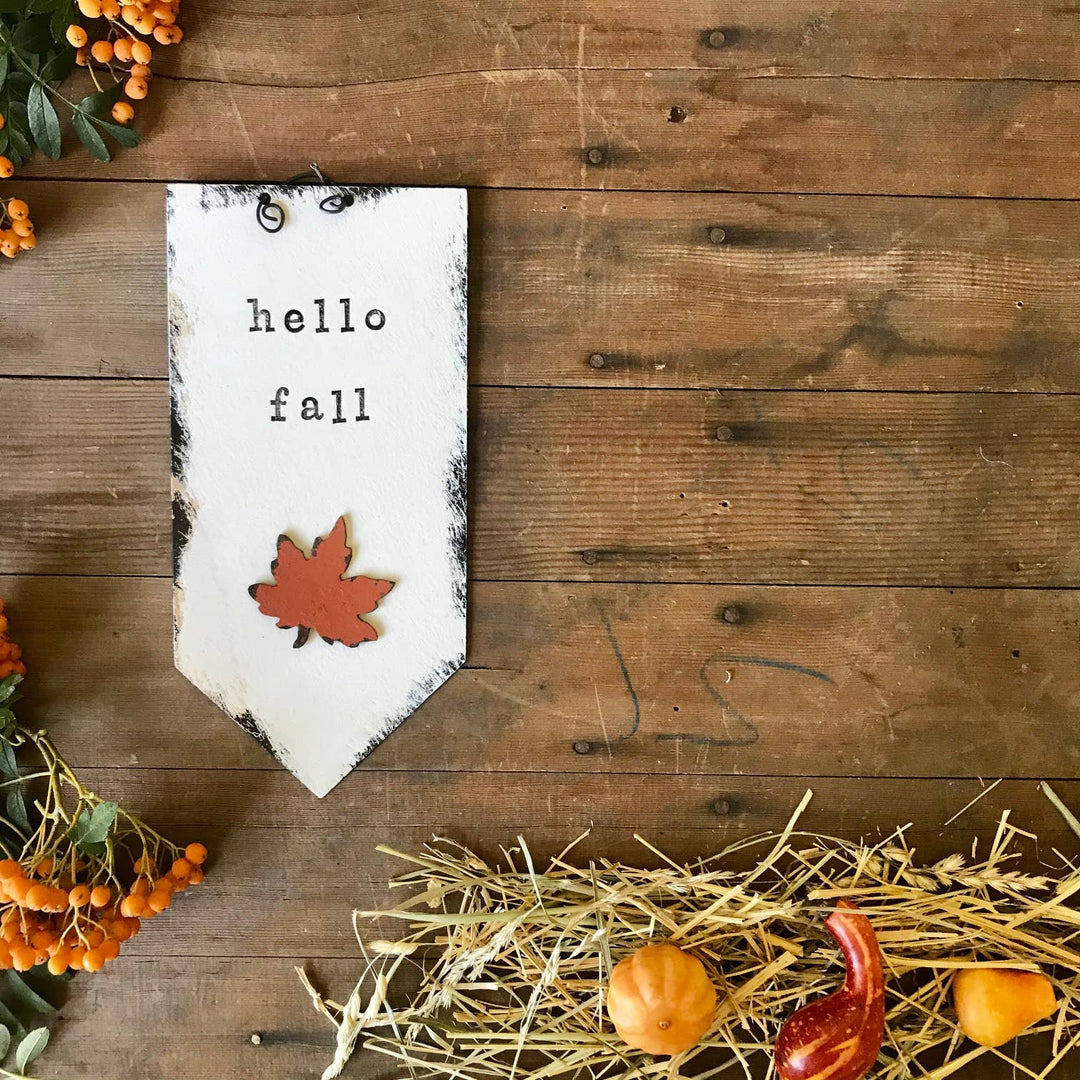 "hello fall" Mini Sign with leaf magnet