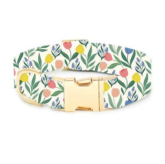 Foggy Dog Tulip Garden Spring Dog Collar